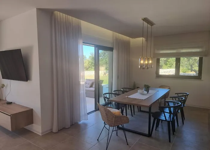 Luxury Serena 2022 - With Heated Pool Cukrici