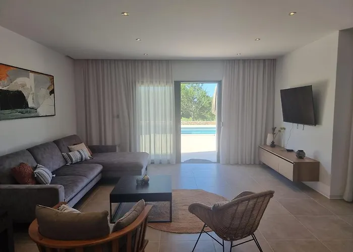 Luxury Serena 2022 - With Heated Pool Cukrici