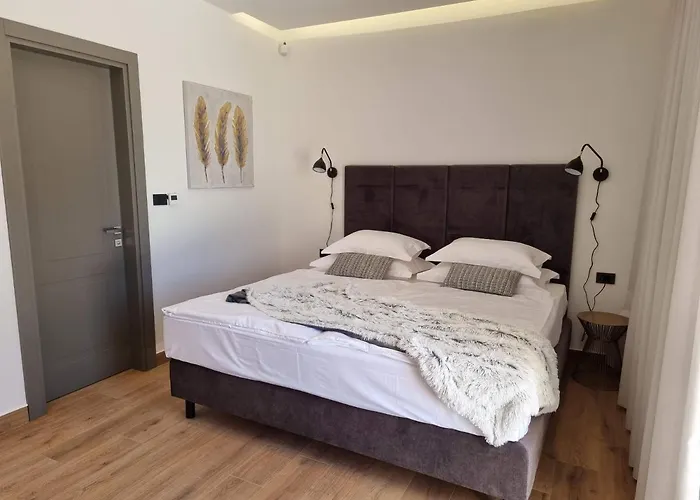 Vila Luxury Serena 2022 - With Heated Pool
