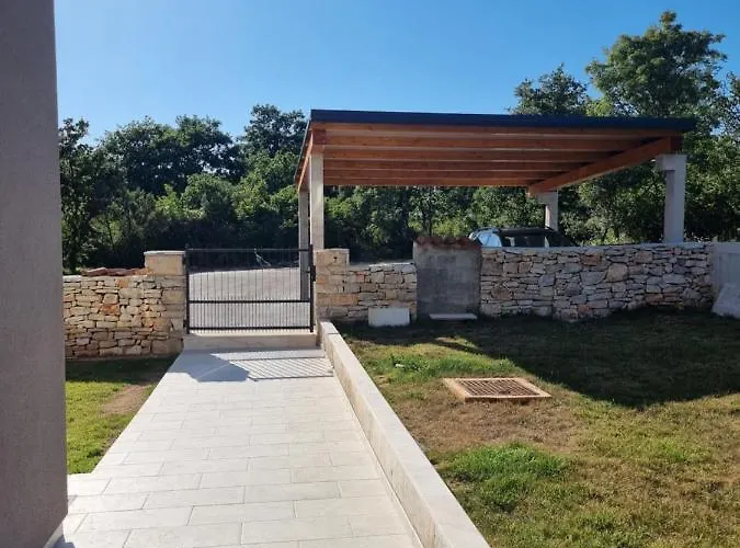 Luxury Serena 2022 - With Heated Pool Vila Cukrici