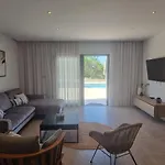 Luxury Serena 2022 - With Heated Pool Cukrici