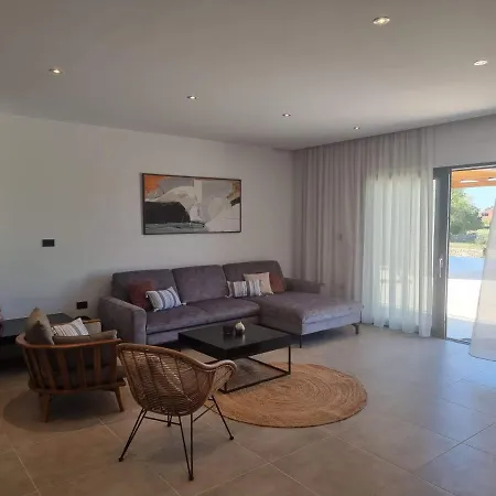 Luxury Serena Villa *