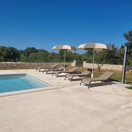 Luxury Serena 2022 - With Heated Pool
