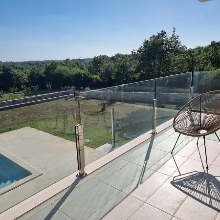 Villa Luxury Serena 2022 - With Heated Pool