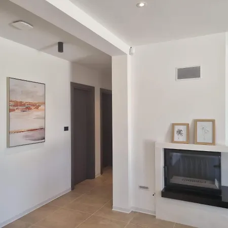 Villa Luxury Serena 2022 - With Heated Pool