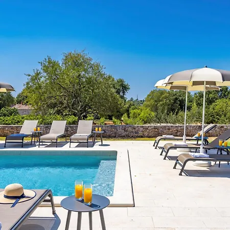 Villa Luxury Serena 2022 - With Heated Pool *