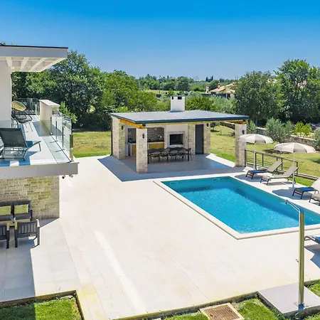 Luxury Serena 2022 - With Heated Pool * Cukrici